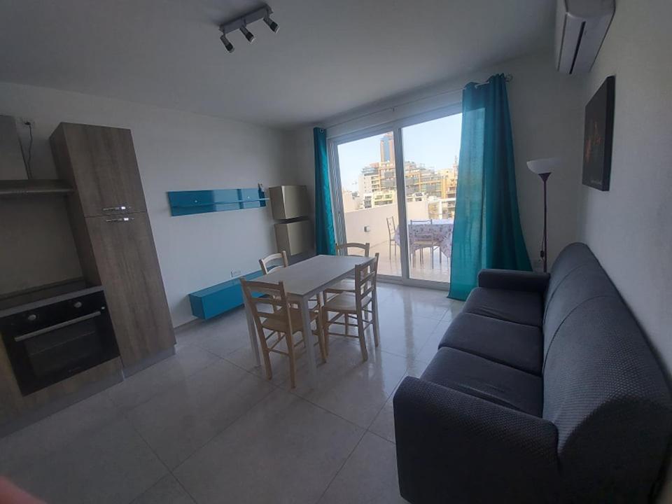 St Julians Bay Sea Front Apartments San Julián Exterior foto