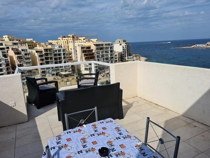 St Julians Bay Sea Front Apartments San Julián Exterior foto